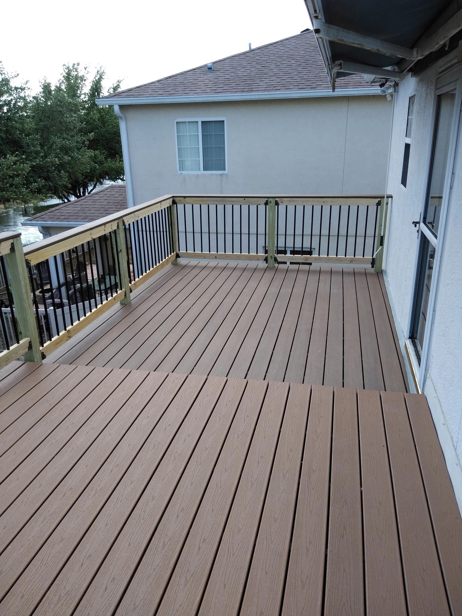 Composite deck by Carter Property Restoration